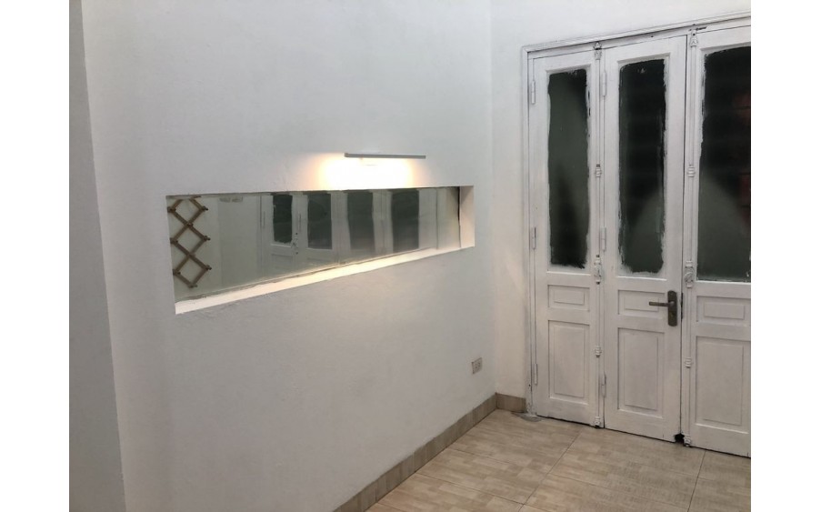 CHO THUÊ NHÀ NGÕ 158 TRƯƠNG ĐỊNH, 3.5 TẦNG, 28M2, 2 NGỦ, 2 WC, GIÁ 8 TRIỆU - ƯU TIÊN Ở GĐ.